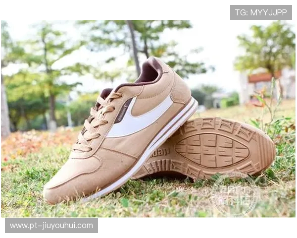 复古街头足球服潮流回潮 打造经典运动风格新时尚